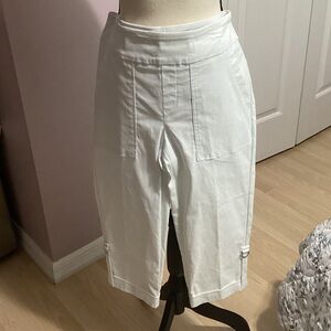 White Women's Capris
